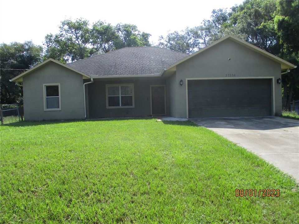 Active With Contract: $265,000 (3 beds, 2 baths, 1782 Square Feet)