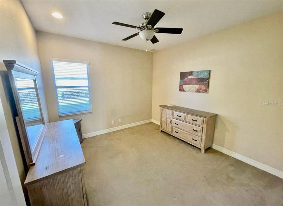 For Rent: $2,850 (3 beds, 2 baths, 1969 Square Feet)