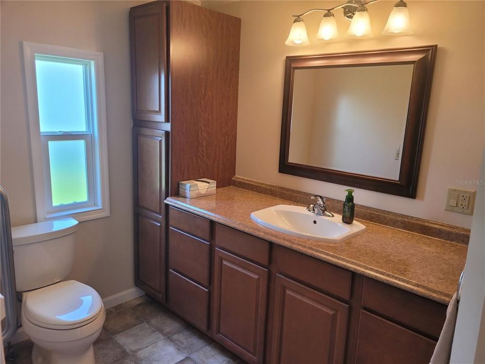 Main bathroom