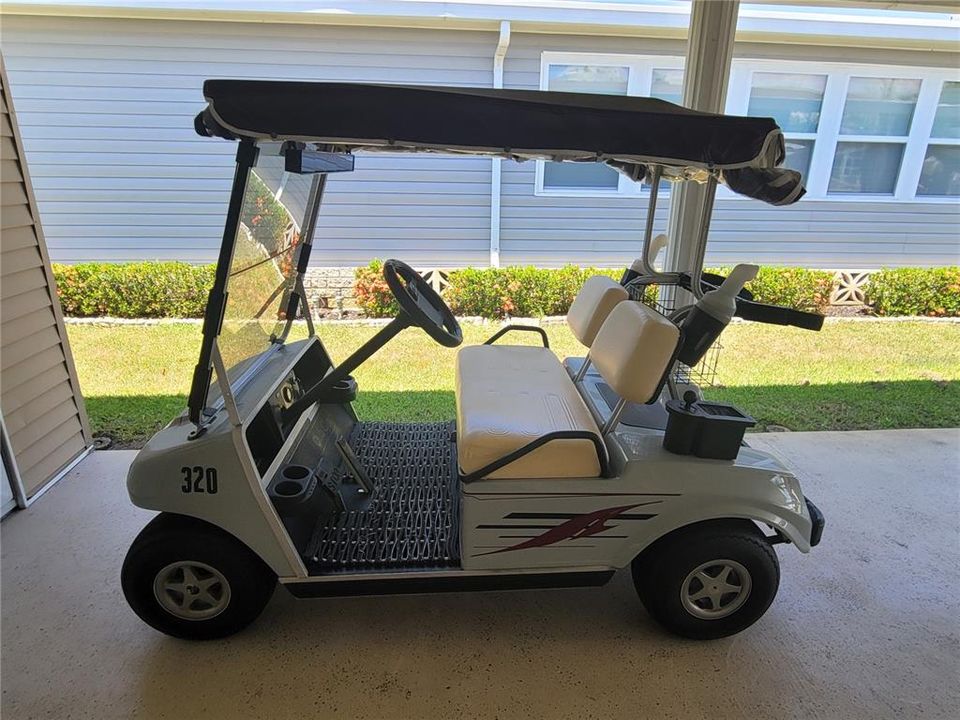 Golf cart