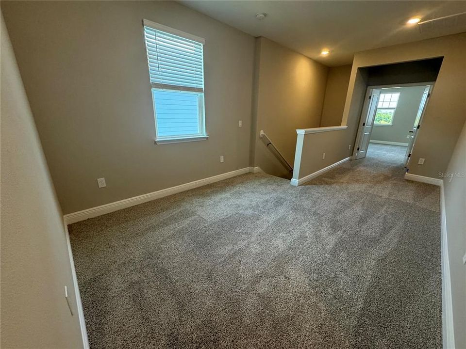 Active With Contract: $2,900 (4 beds, 2 baths, 2082 Square Feet)