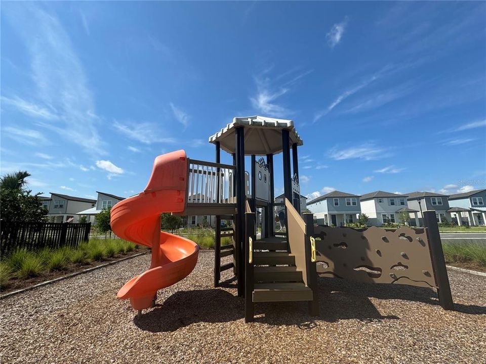 Active With Contract: $2,900 (4 beds, 2 baths, 2082 Square Feet)