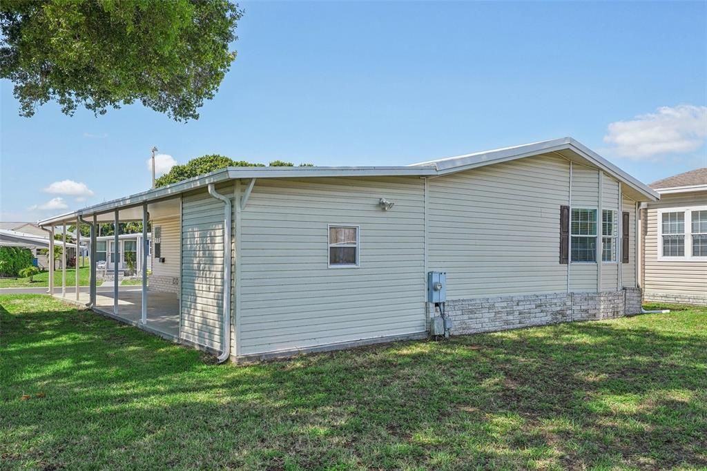 For Sale: $250,000 (3 beds, 2 baths, 1456 Square Feet)