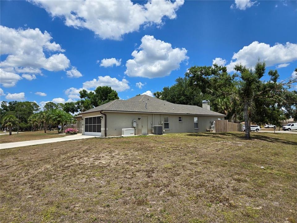 For Sale: $649,000 (3 beds, 2 baths, 2034 Square Feet)