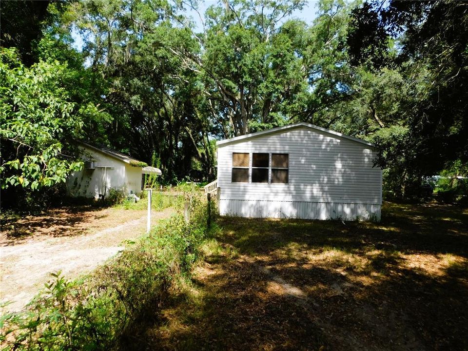 Active With Contract: $182,000 (3 beds, 2 baths, 1344 Square Feet)