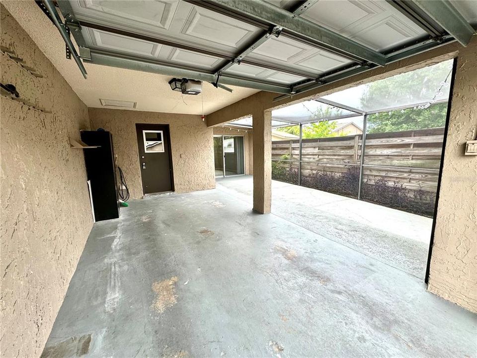 Garage/Patio