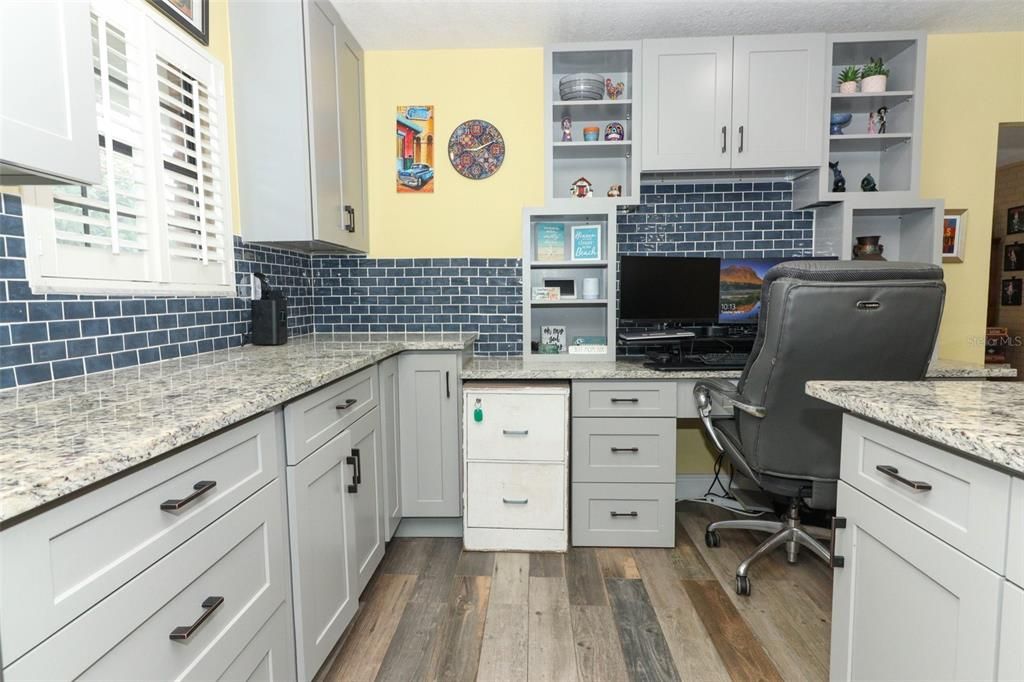 For Sale: $449,000 (2 beds, 2 baths, 1635 Square Feet)