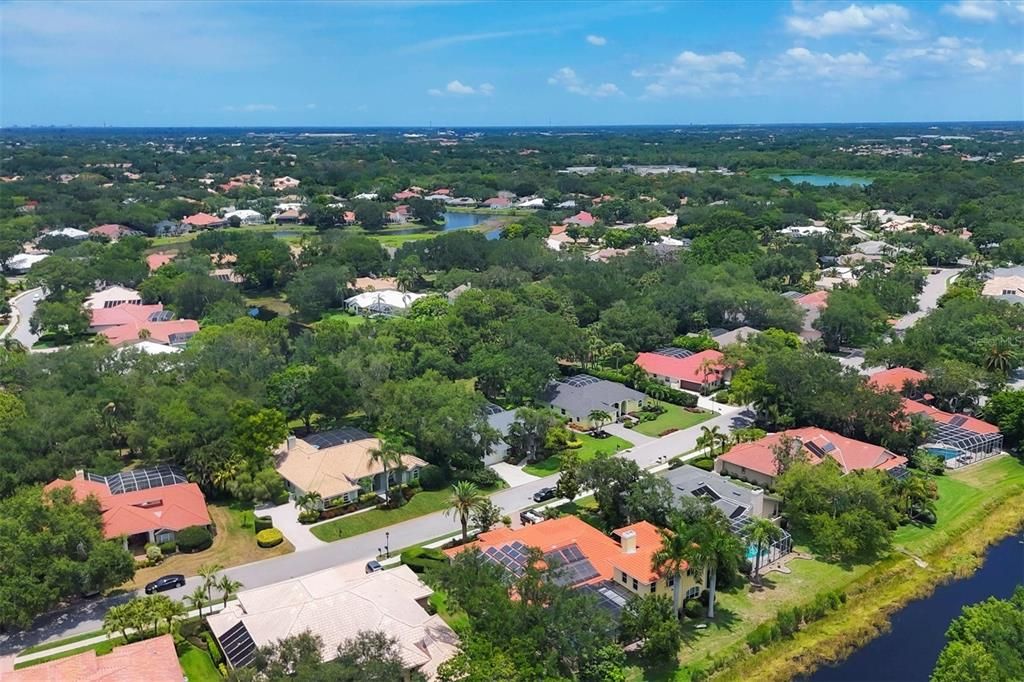 Active With Contract: $819,000 (3 beds, 3 baths, 2802 Square Feet)