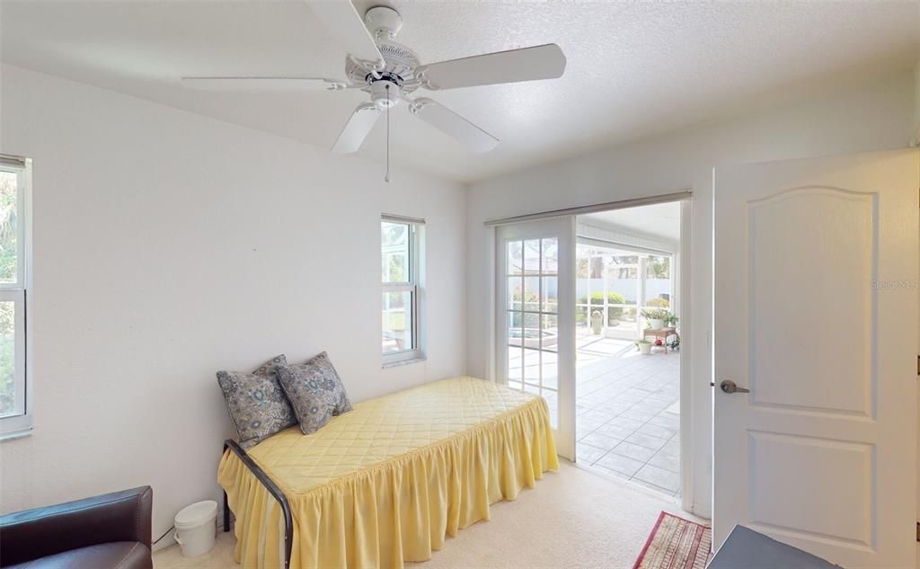 Active With Contract: $420,000 (3 beds, 2 baths, 1452 Square Feet)