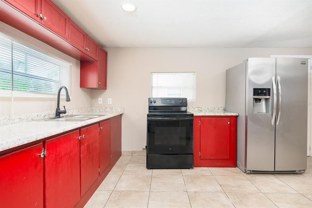 For Sale: $185,000 (2 beds, 1 baths, 644 Square Feet)