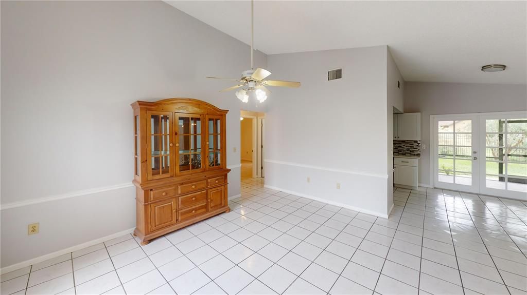 For Sale: $440,000 (3 beds, 2 baths, 1176 Square Feet)