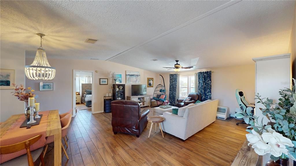 For Sale: $439,000 (4 beds, 2 baths, 1820 Square Feet)