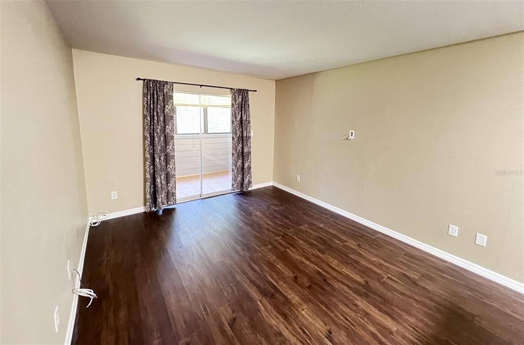 For Rent: $1,450 (1 beds, 1 baths, 525 Square Feet)