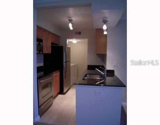 For Rent: $1,500 (1 beds, 1 baths, 820 Square Feet)