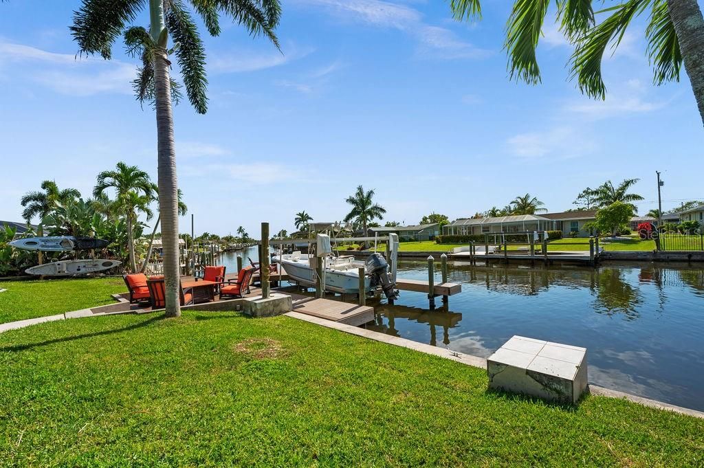 Boat Lift on Gulf Access Canal