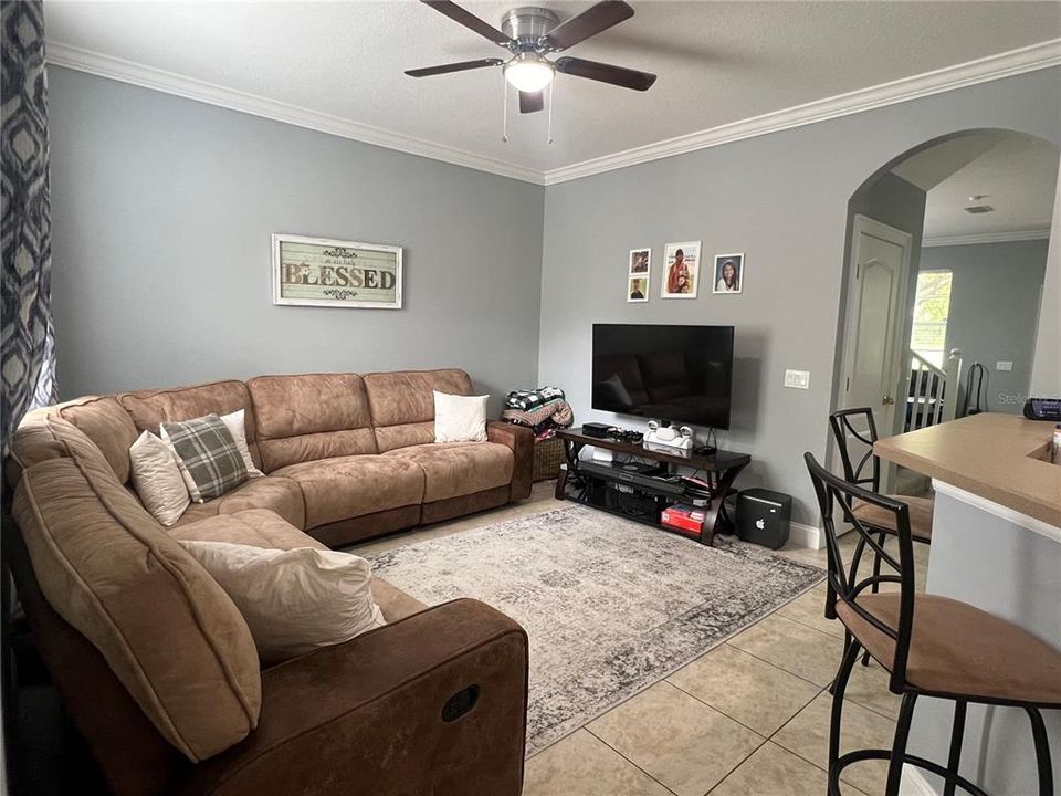 For Sale: $350,000 (4 beds, 2 baths, 2036 Square Feet)