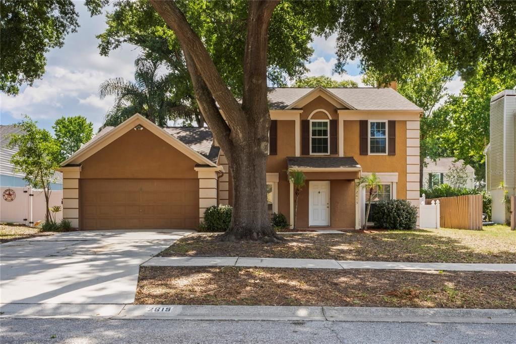 Active With Contract: $395,000 (3 beds, 2 baths, 1940 Square Feet)