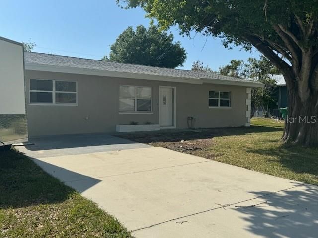 For Sale: $249,995 (2 beds, 2 baths, 1316 Square Feet)