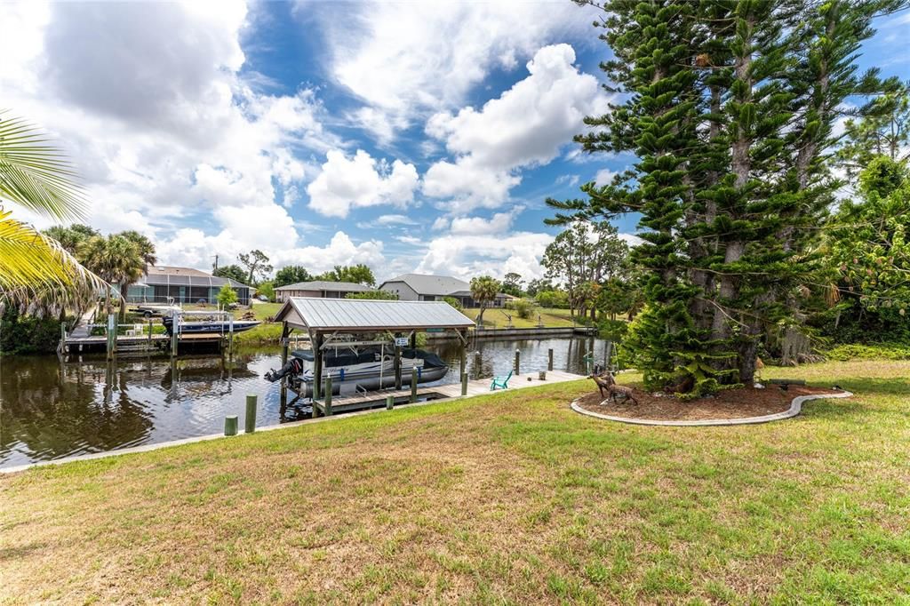 Active With Contract: $485,000 (3 beds, 2 baths, 1562 Square Feet)