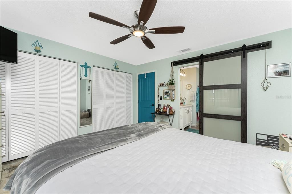 Active With Contract: $485,000 (3 beds, 2 baths, 1562 Square Feet)