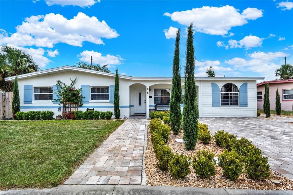 For Sale: $460,000 (3 beds, 2 baths, 1548 Square Feet)