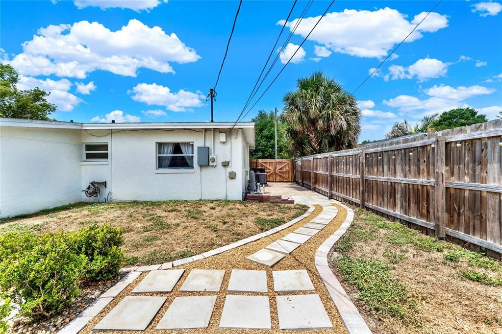 For Sale: $460,000 (3 beds, 2 baths, 1548 Square Feet)