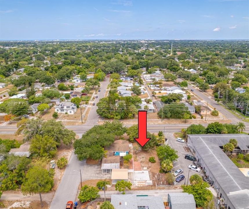 Looking north of 2009 49TH ST N, SAINT PETERSBURG FL 33710