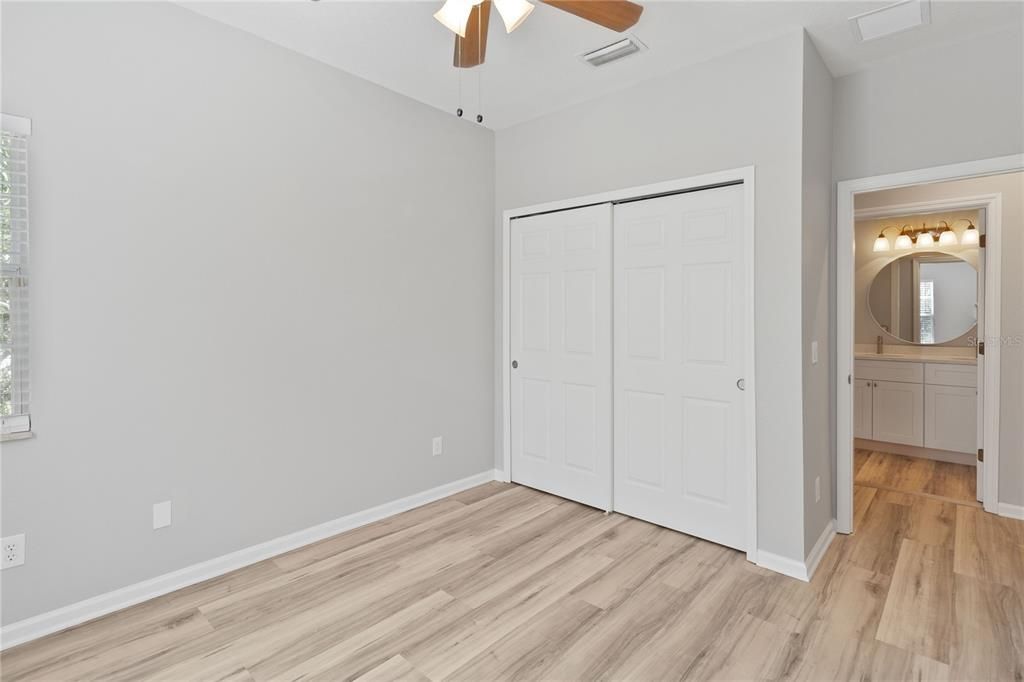 Active With Contract: $429,900 (3 beds, 2 baths, 1825 Square Feet)