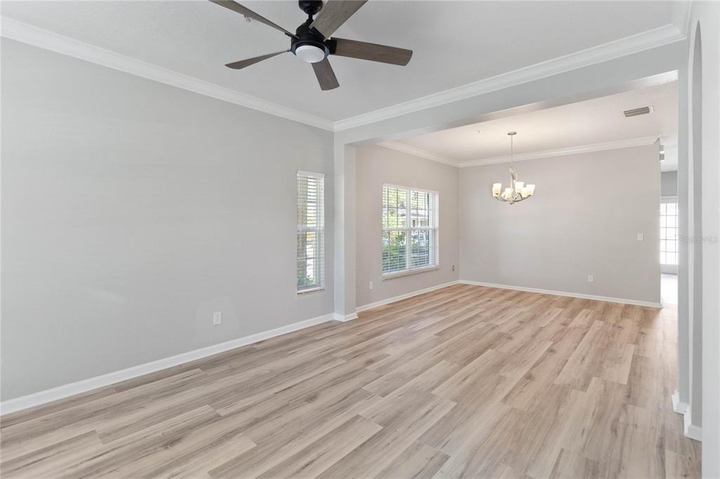 Active With Contract: $429,900 (3 beds, 2 baths, 1825 Square Feet)