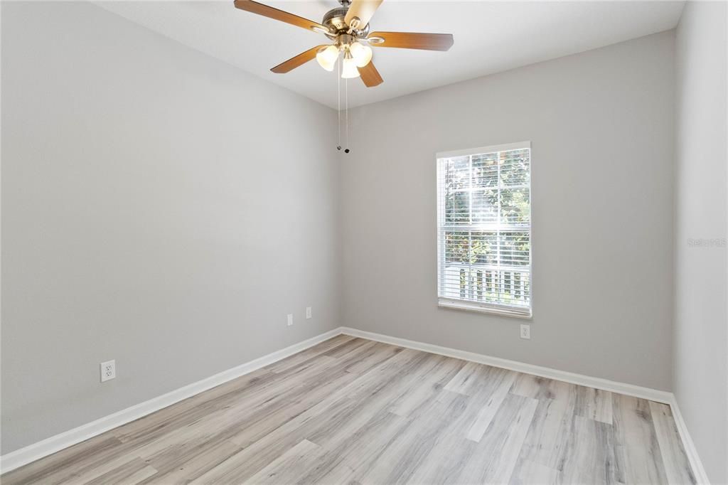 Active With Contract: $429,900 (3 beds, 2 baths, 1825 Square Feet)