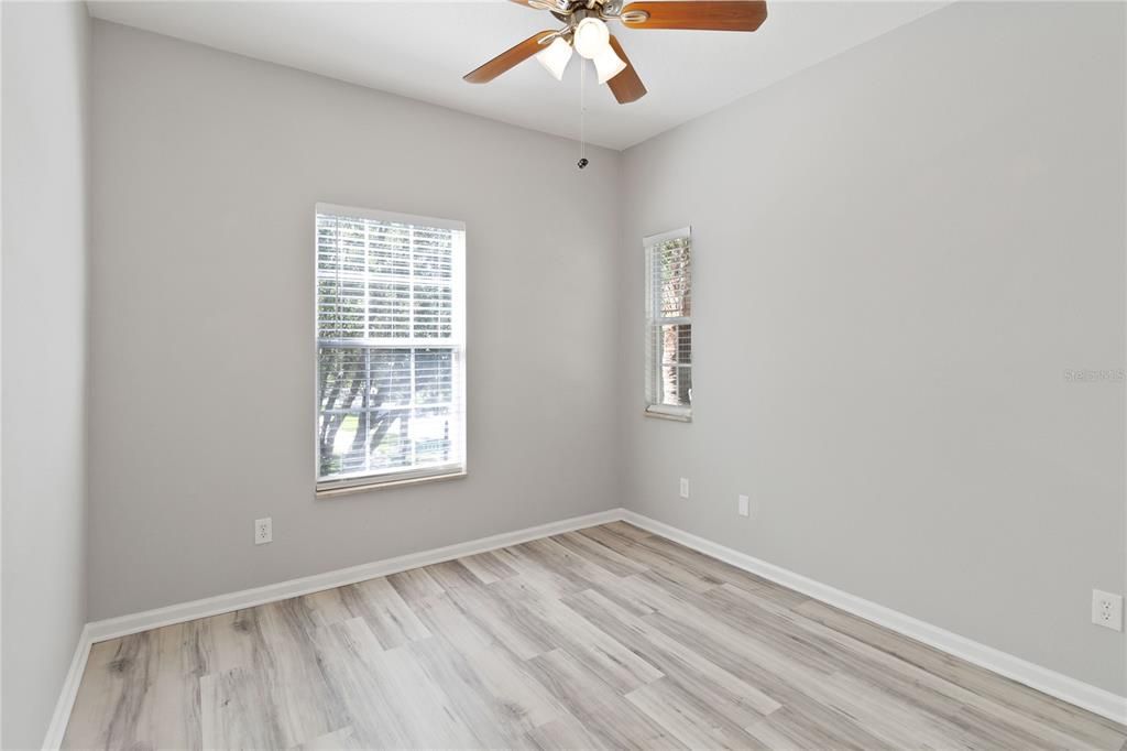 Active With Contract: $429,900 (3 beds, 2 baths, 1825 Square Feet)