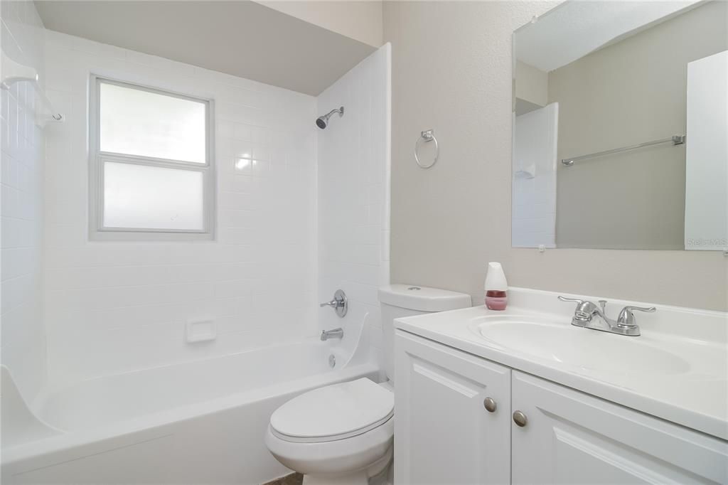 Active With Contract: $2,110 (3 beds, 2 baths, 1307 Square Feet)