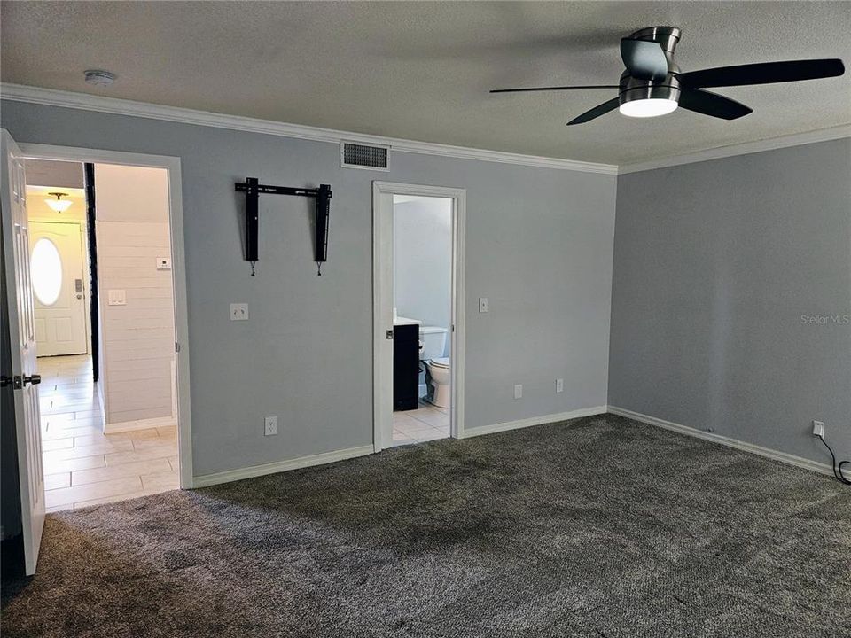 For Rent: $3,000 (3 beds, 2 baths, 1499 Square Feet)