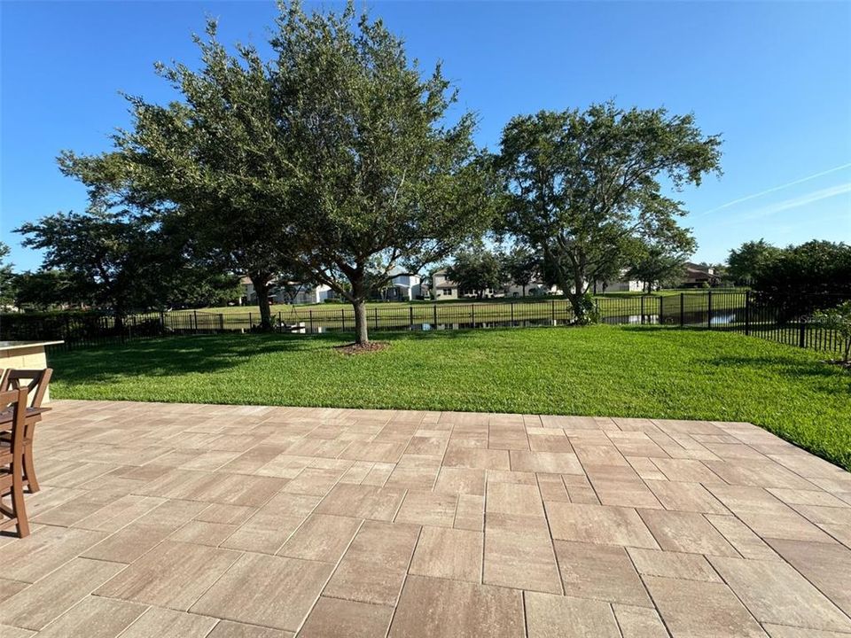 Fenced in oversized backyard w/ a Beautiful View!!