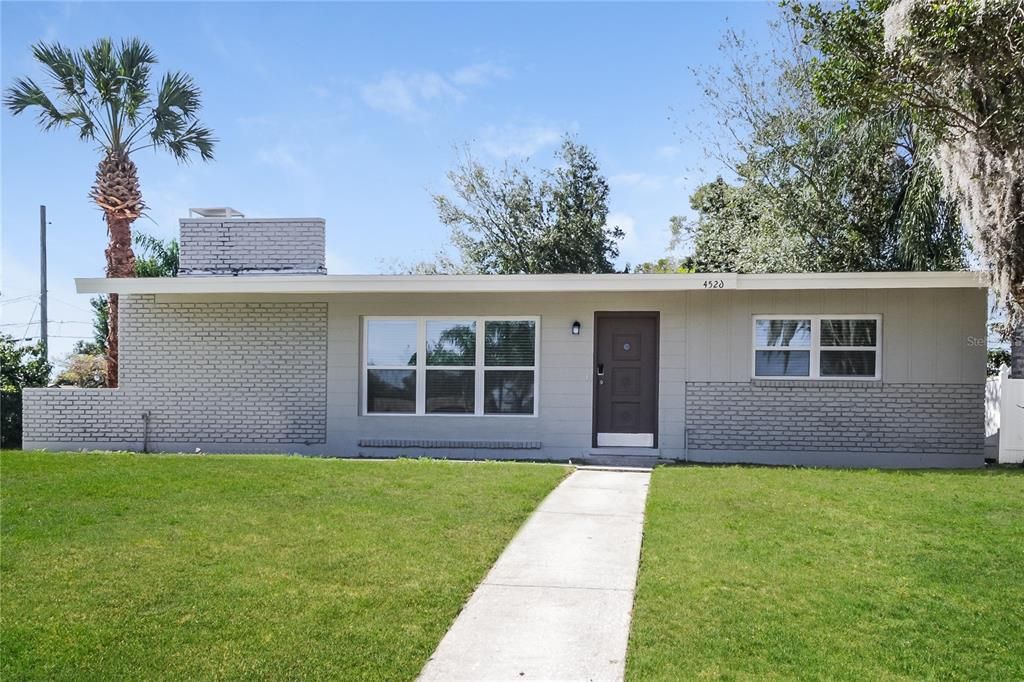 Recently Rented: $2,075 (3 beds, 2 baths, 1260 Square Feet)