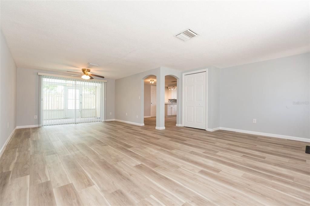 For Rent: $2,195 (3 beds, 2 baths, 1557 Square Feet)