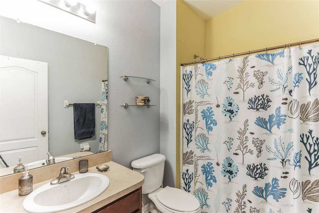 For Sale: $239,987 (2 beds, 2 baths, 1018 Square Feet)