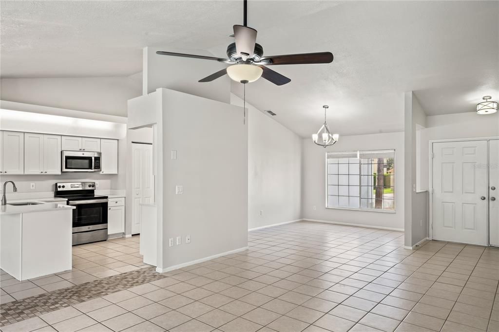 Active With Contract: $309,900 (3 beds, 2 baths, 1575 Square Feet)