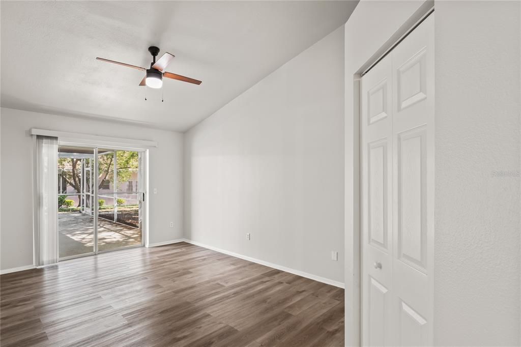 For Sale: $349,900 (3 beds, 2 baths, 1575 Square Feet)