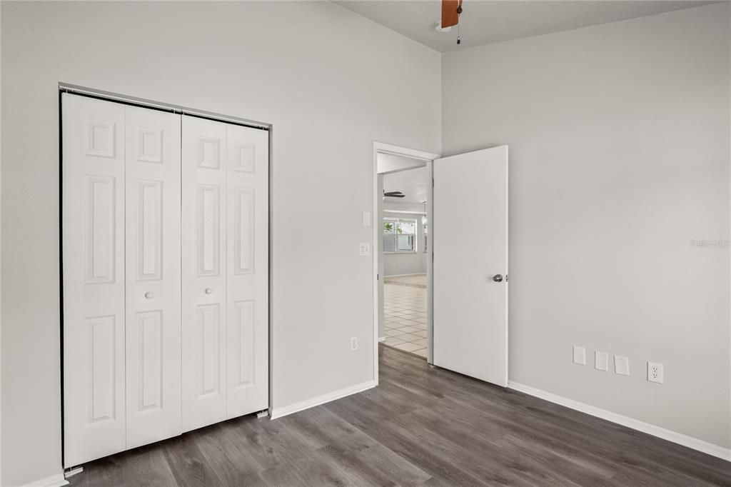 Active With Contract: $309,900 (3 beds, 2 baths, 1575 Square Feet)