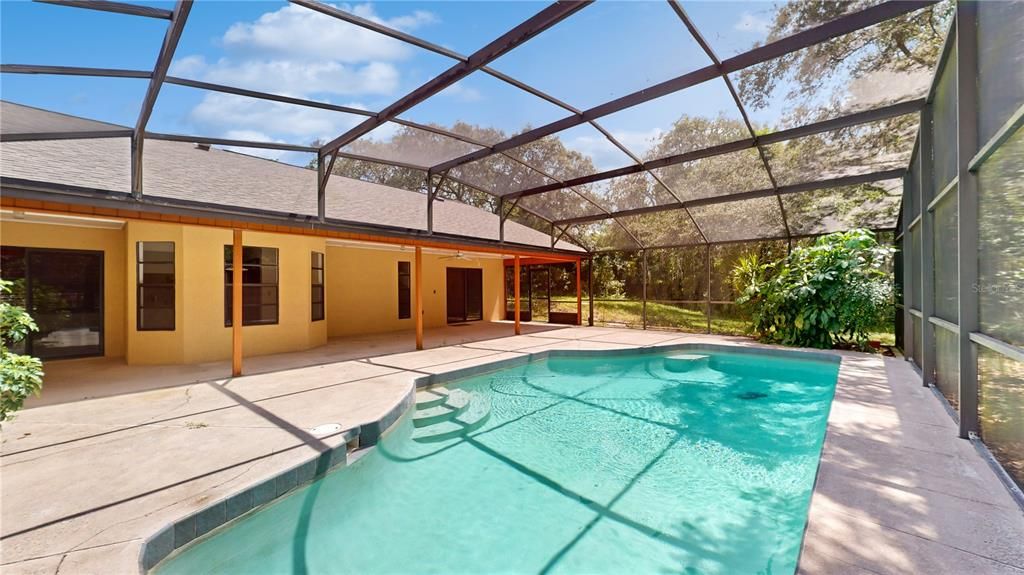 SCREENED POOL & LANAI