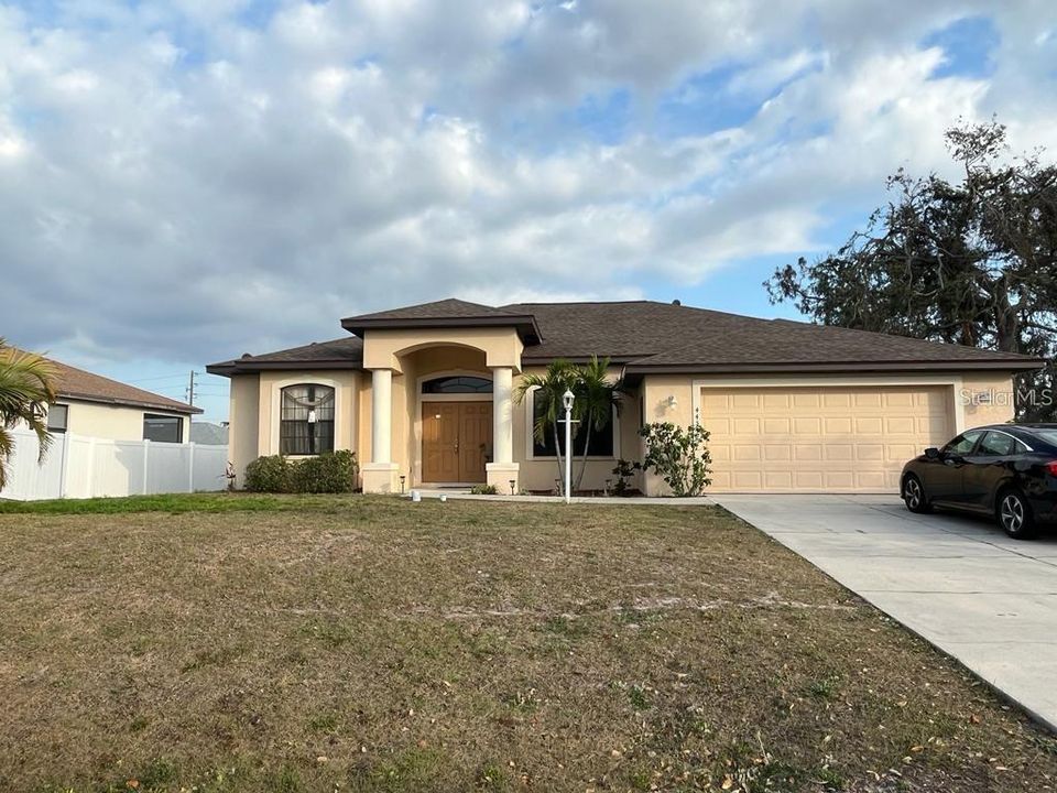 For Sale: $480,000 (3 beds, 2 baths, 2059 Square Feet)