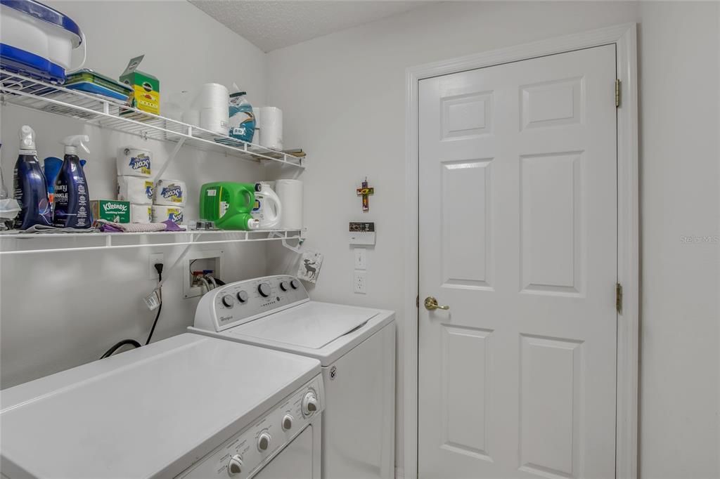 For Sale: $349,900 (2 beds, 2 baths, 1338 Square Feet)