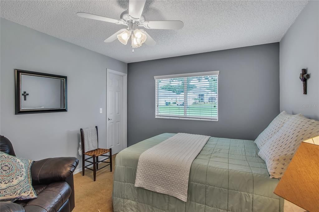 For Sale: $349,900 (2 beds, 2 baths, 1338 Square Feet)