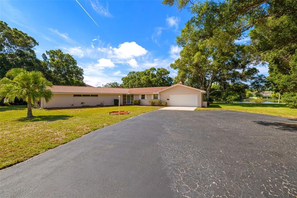 Active With Contract: $1,030,000 (4 beds, 2 baths, 1760 Square Feet)