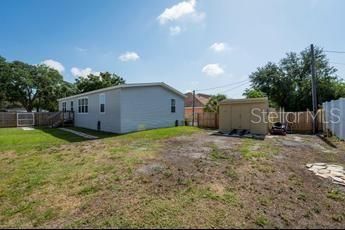 Active With Contract: $335,000 (3 beds, 2 baths, 1404 Square Feet)