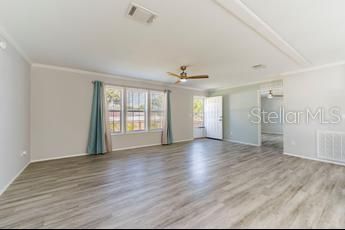 Active With Contract: $335,000 (3 beds, 2 baths, 1404 Square Feet)