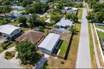 Active With Contract: $335,000 (3 beds, 2 baths, 1404 Square Feet)