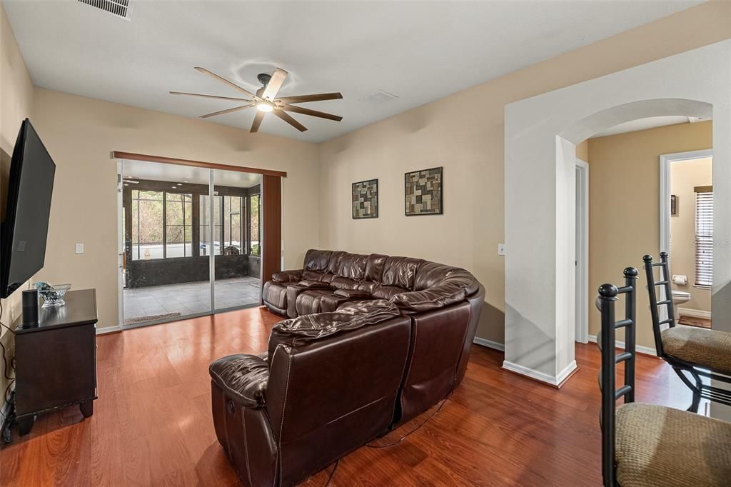 For Sale: $419,900 (3 beds, 2 baths, 1832 Square Feet)