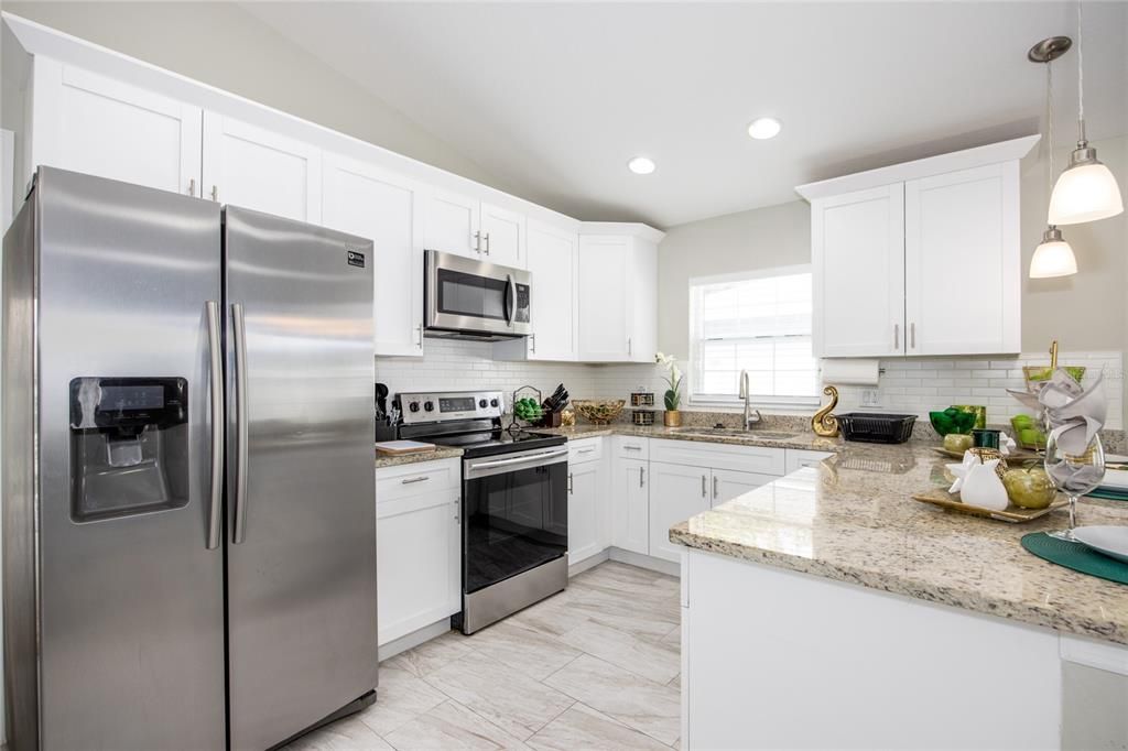 Active With Contract: $2,350 (3 beds, 2 baths, 1245 Square Feet)